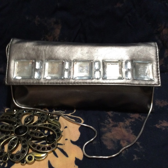 Silver Grey Clutch - Picture 3 of 5